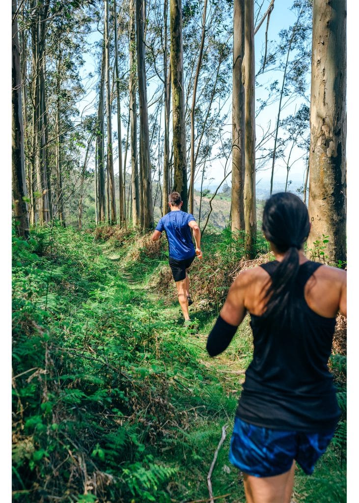 couple trail running